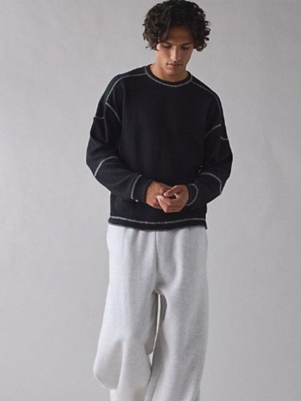 (UO-23) Urban Outfitters Standard Cloth Hat Trick Thermal Long Sleeve